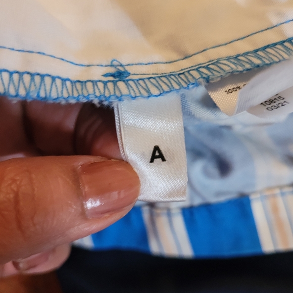 loft Blue and White Striped Women's Shorts used good condition . - Picture 6 of 8